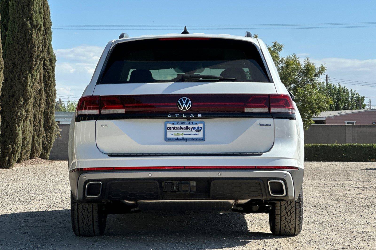 New 2026 Volkswagen Atlas Peak Edition AWD/4WD image 4