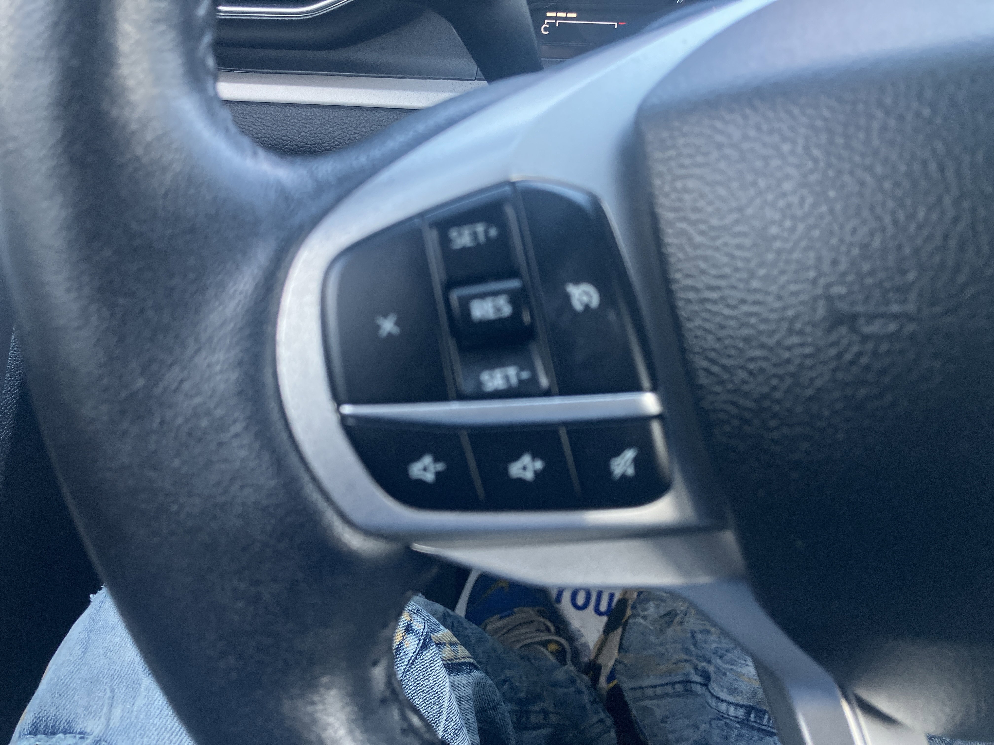 Certified 2023 Ford Explorer XLT w/ Equipment Group 202A image 28