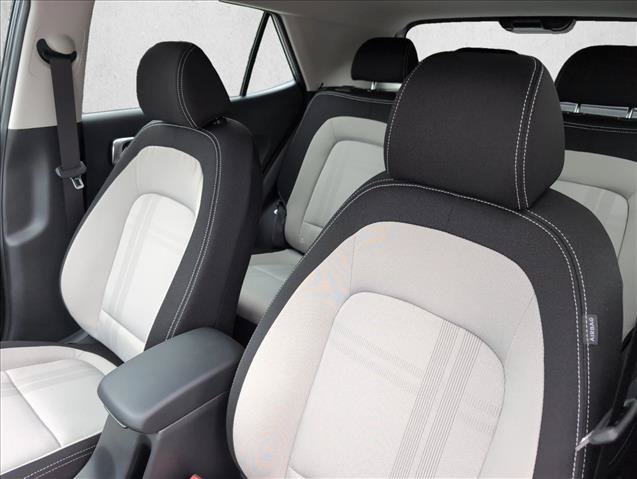 New 2026 Hyundai Venue SEL FWD image 13