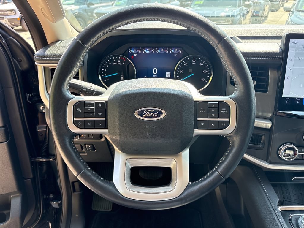 Used 2023 Ford Expedition XLT RWD image 17