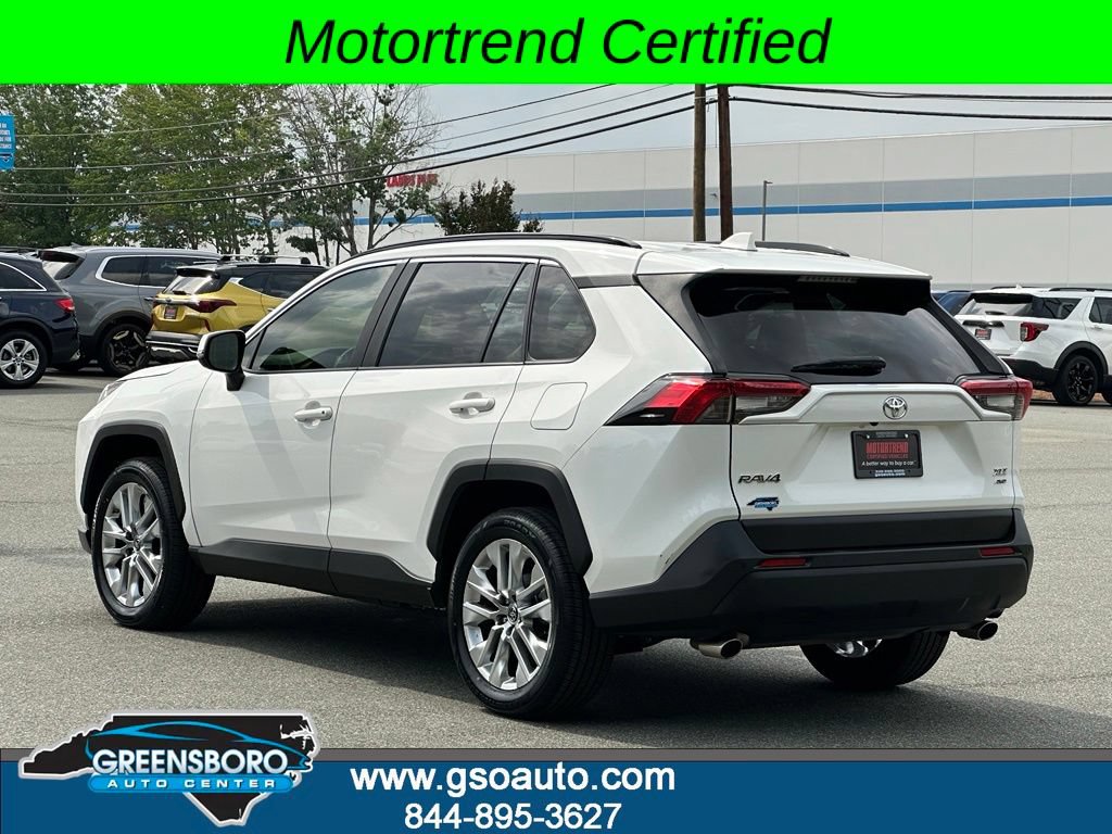 Used 2019 Toyota RAV4 XLE Premium AWD/4WD image 4