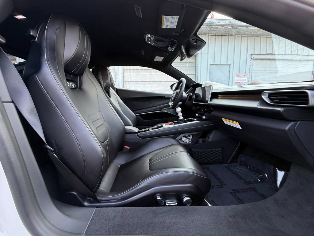Used 2025 Lotus Emira RWD image 21