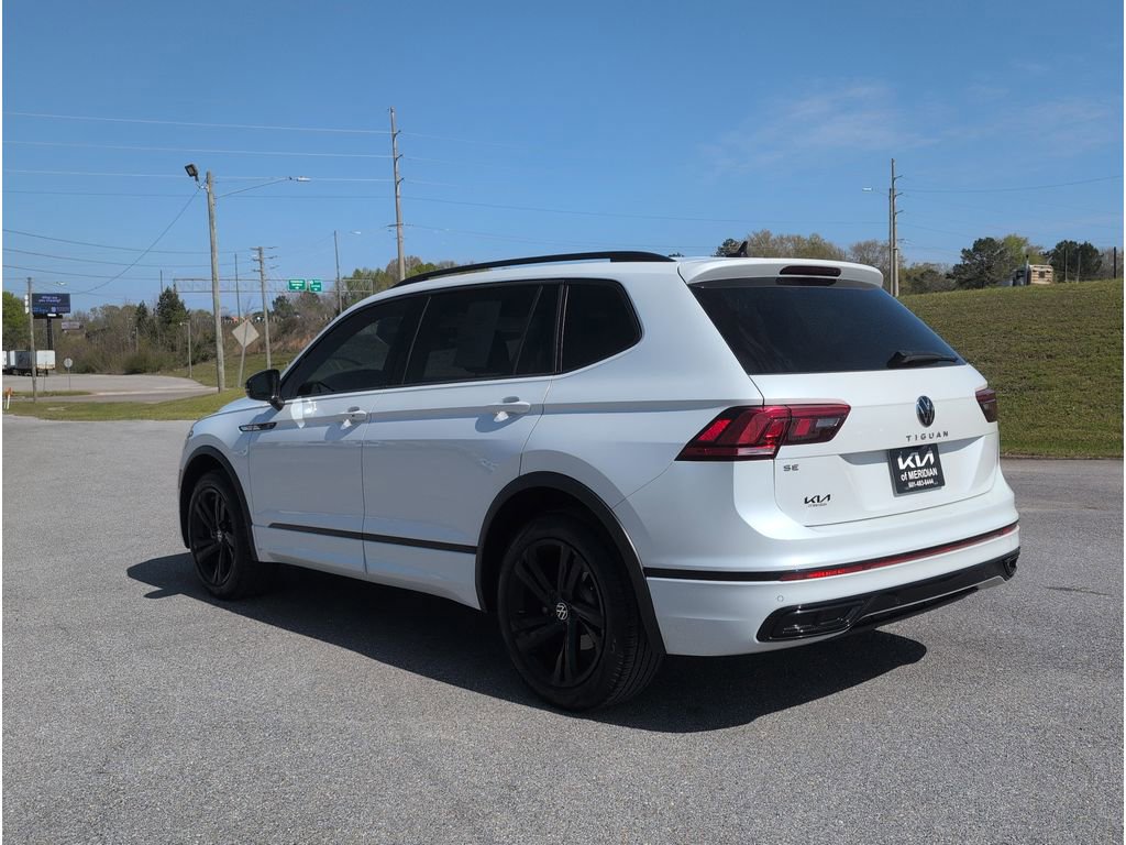 Used 2023 Volkswagen Tiguan SE R-Line image 3