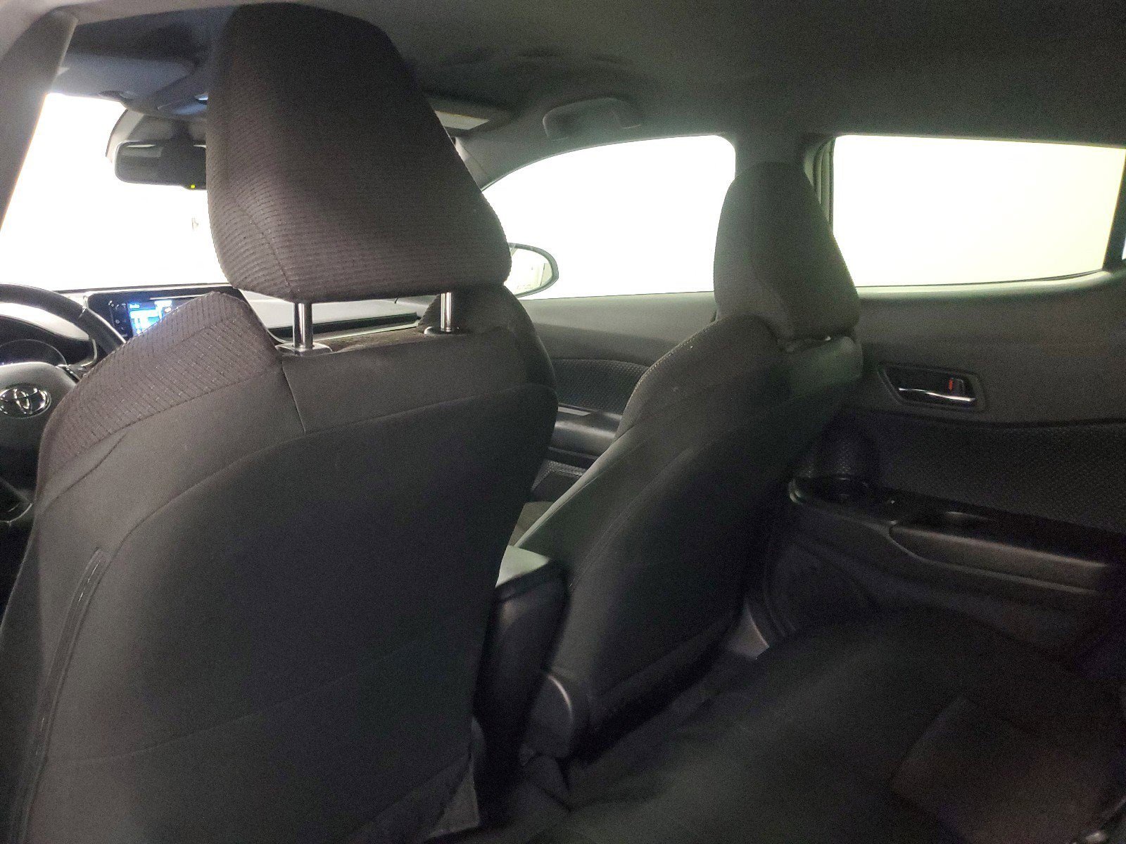 Used 2018 Toyota C-HR XLE image 13