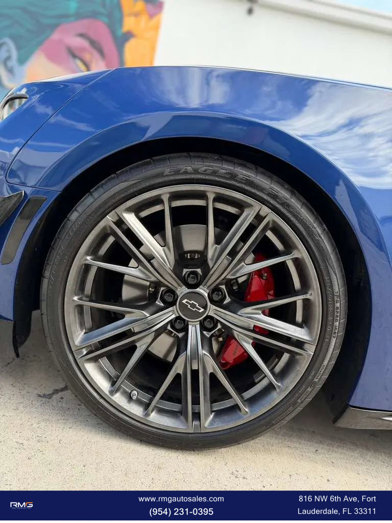 Used 2020 Chevrolet Camaro ZL1 image 13