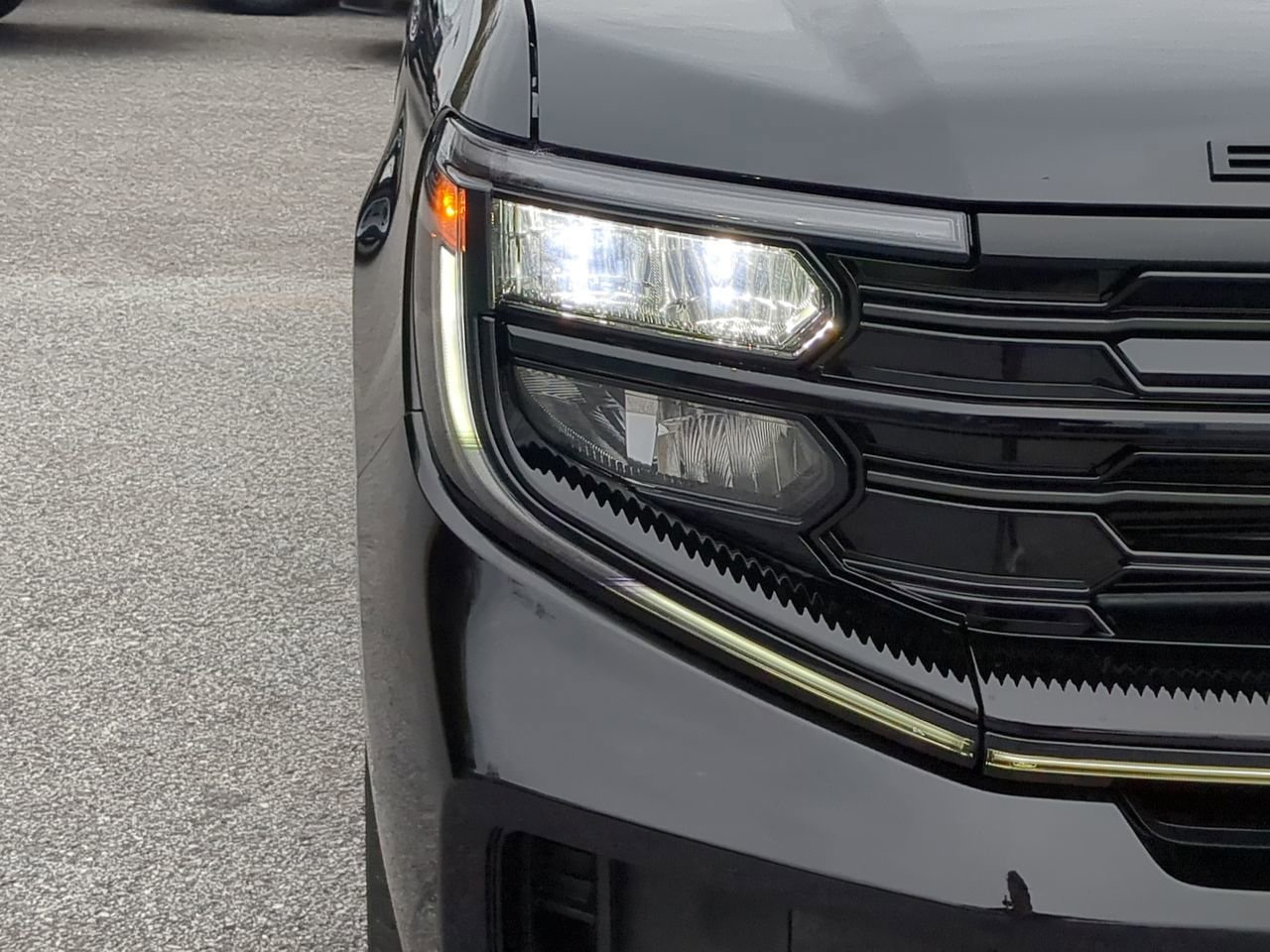 New 2026 Ford Expedition Platinum w/ Stealth Appearance Package image 8