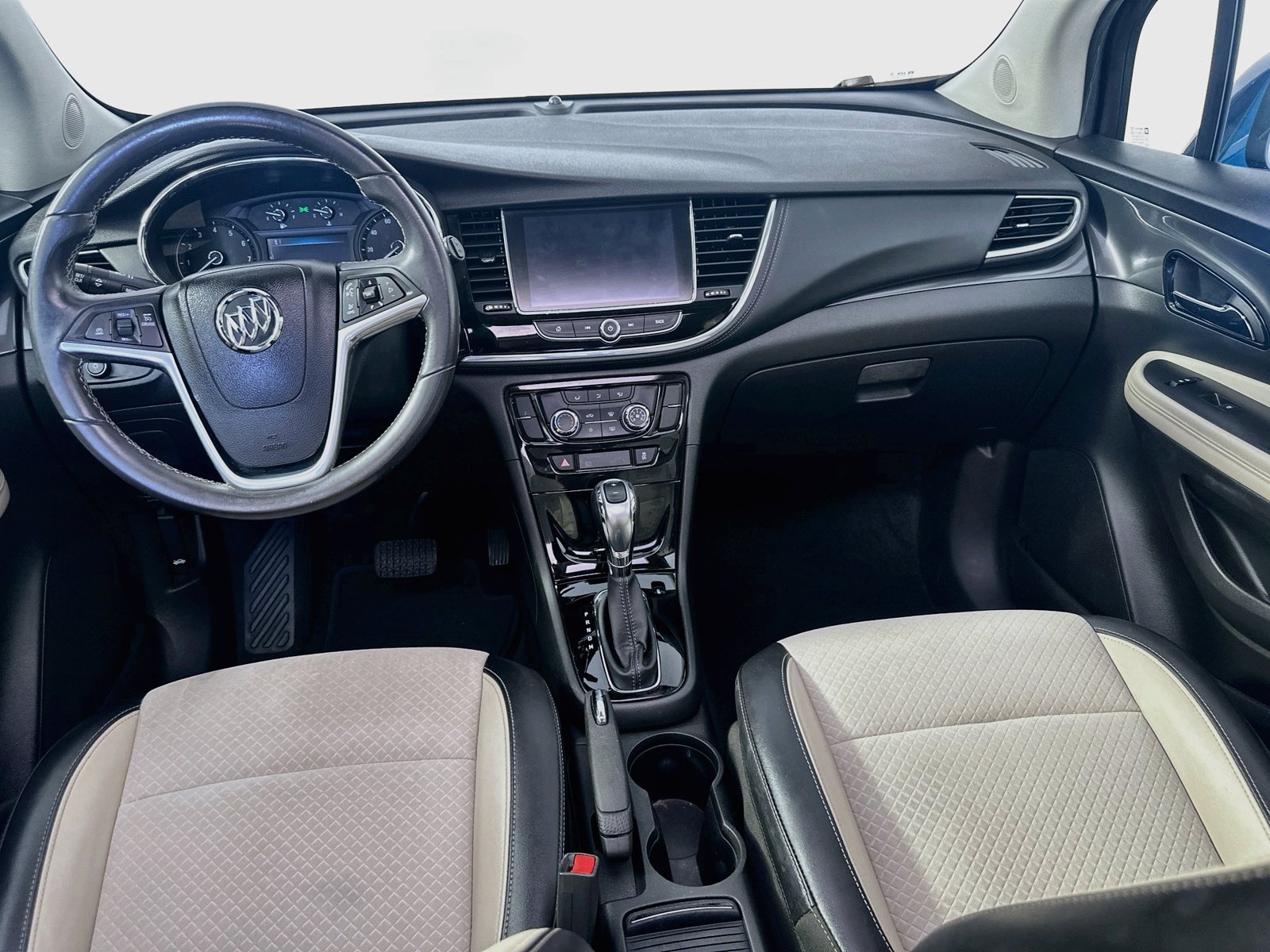 Used 2020 Buick Encore Preferred w/ Safety Package FWD image 20