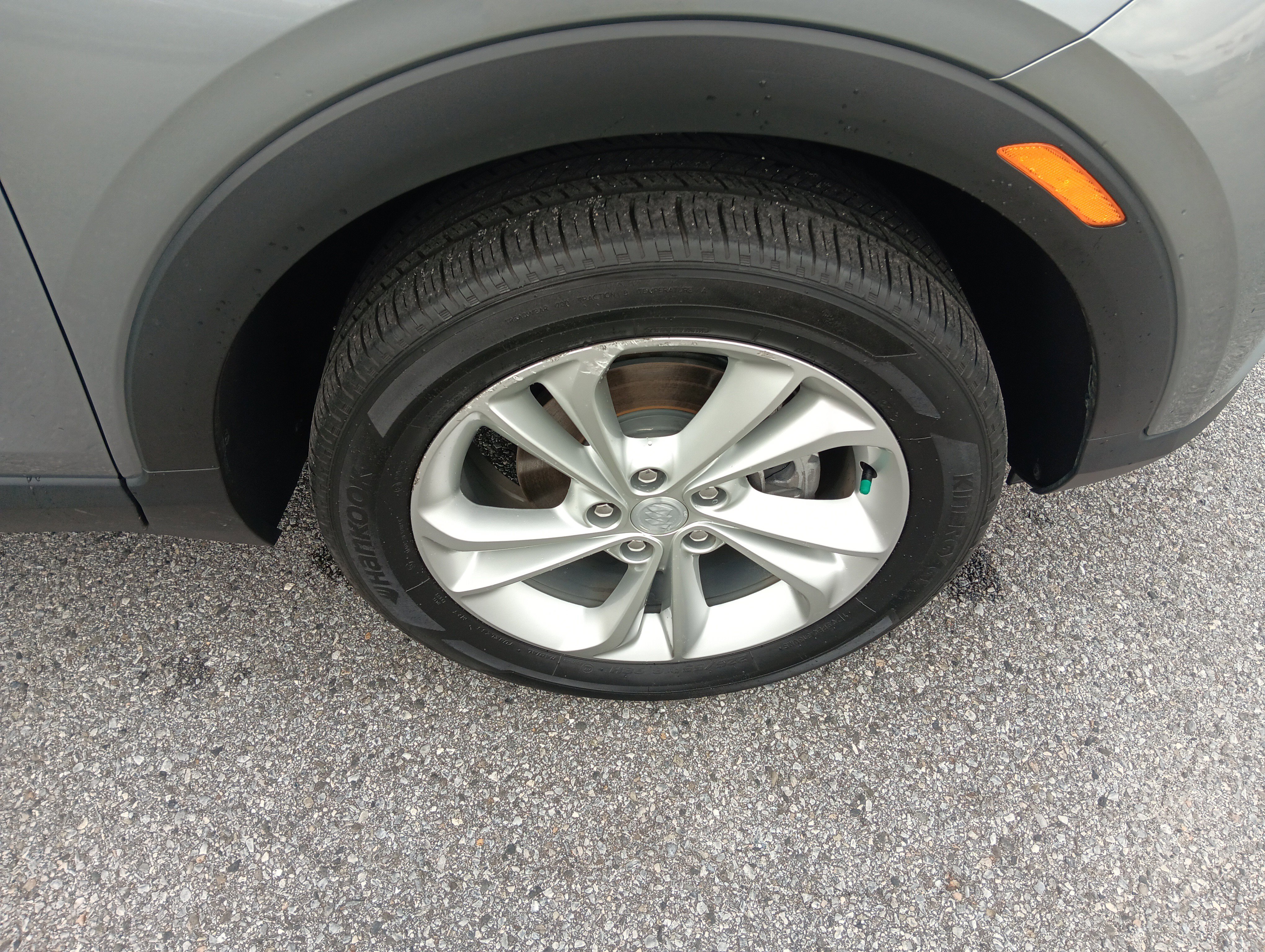 Used 2023 Buick Encore GX Preferred w/ Cold Weather Comfort Package AWD/4WD image 8