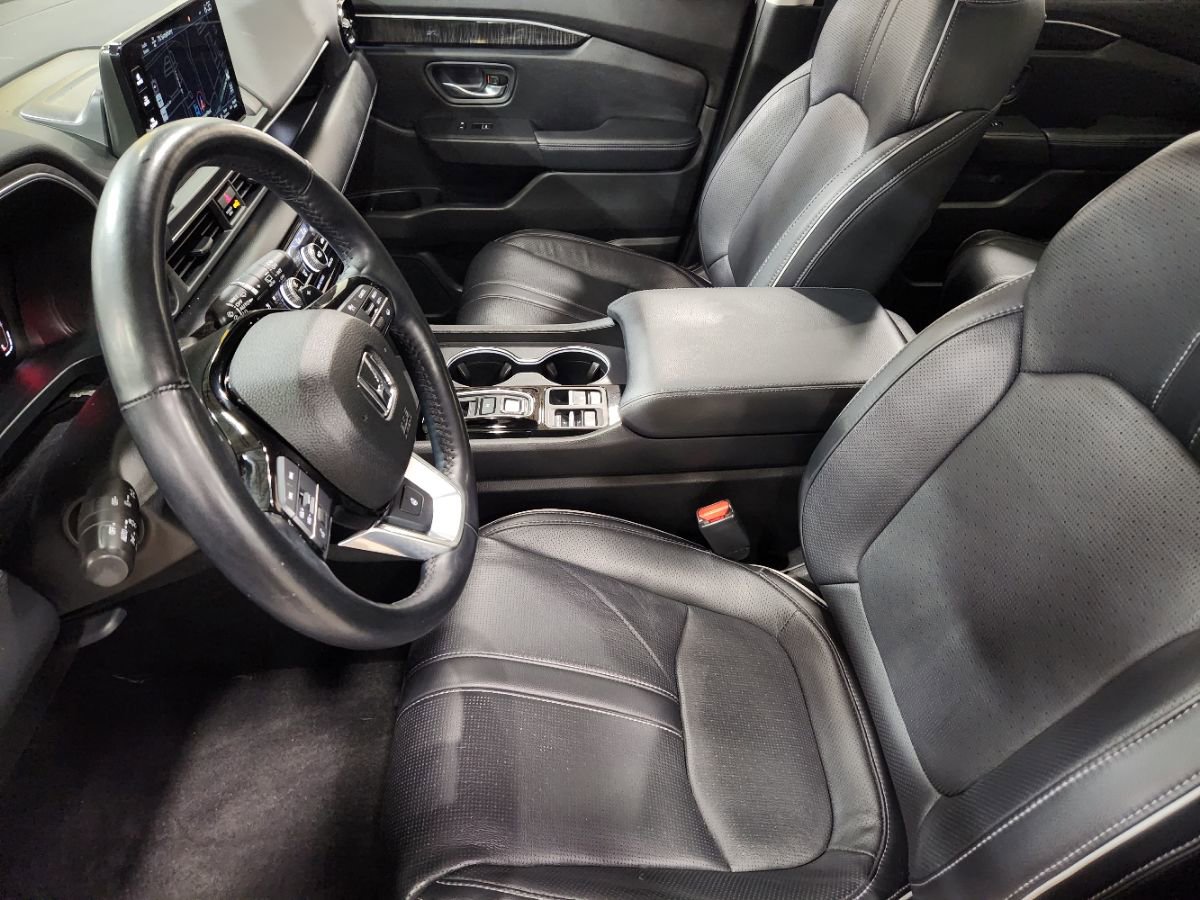 Used 2023 Honda Pilot Elite image 32