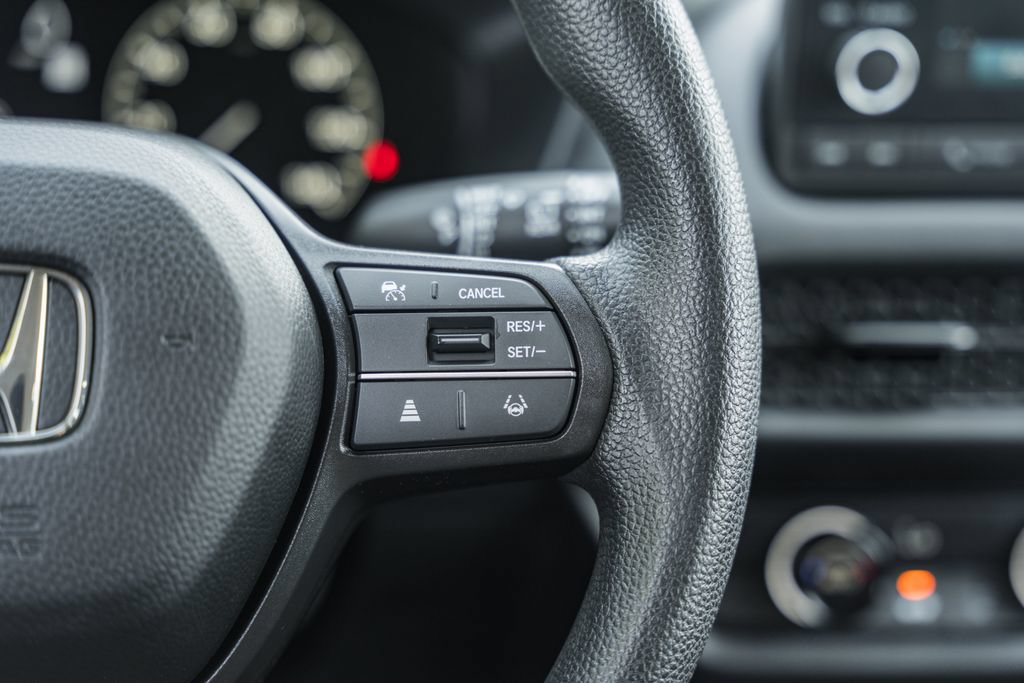 Certified 2025 Honda HR-V LX image 25