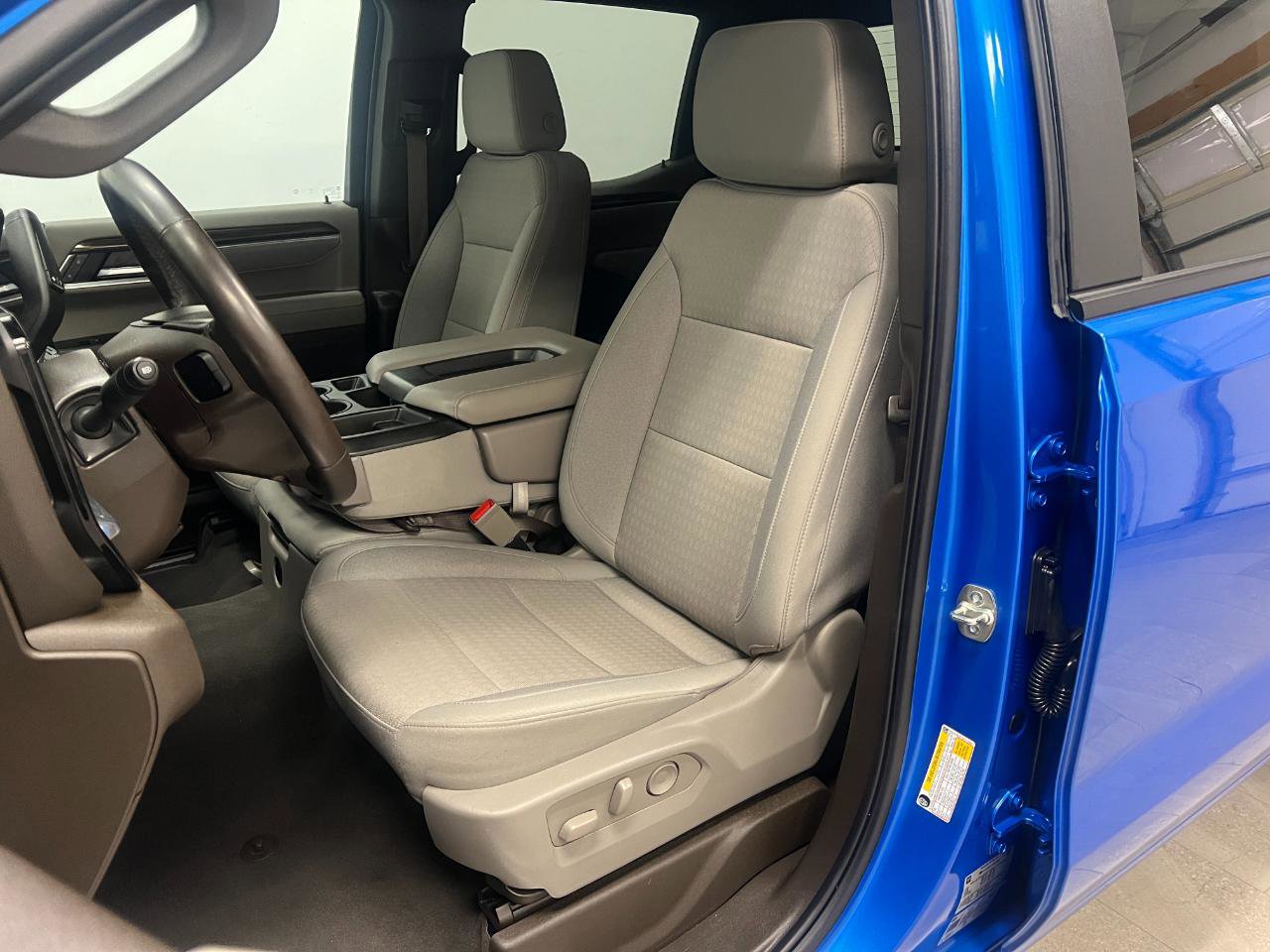 Used 2025 Chevrolet Silverado 1500 LT image 27