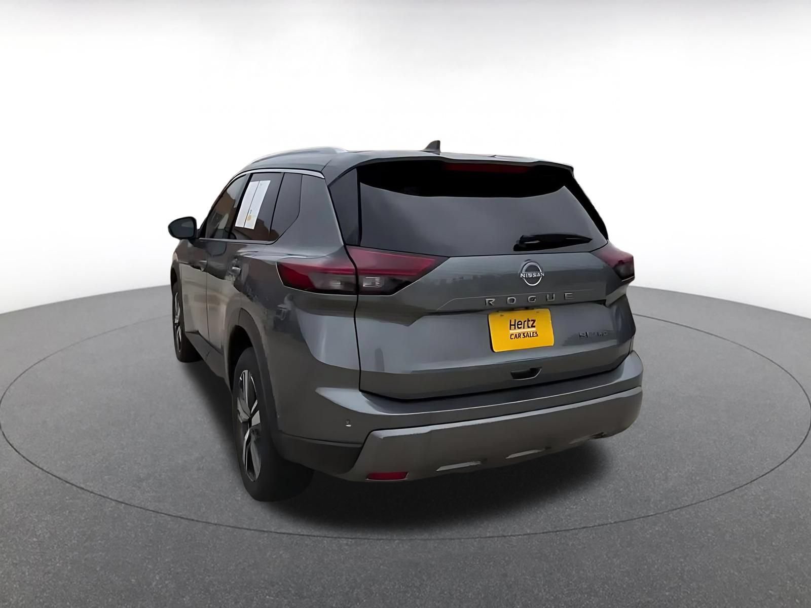 Used 2026 Nissan Rogue SL AWD/4WD image 10