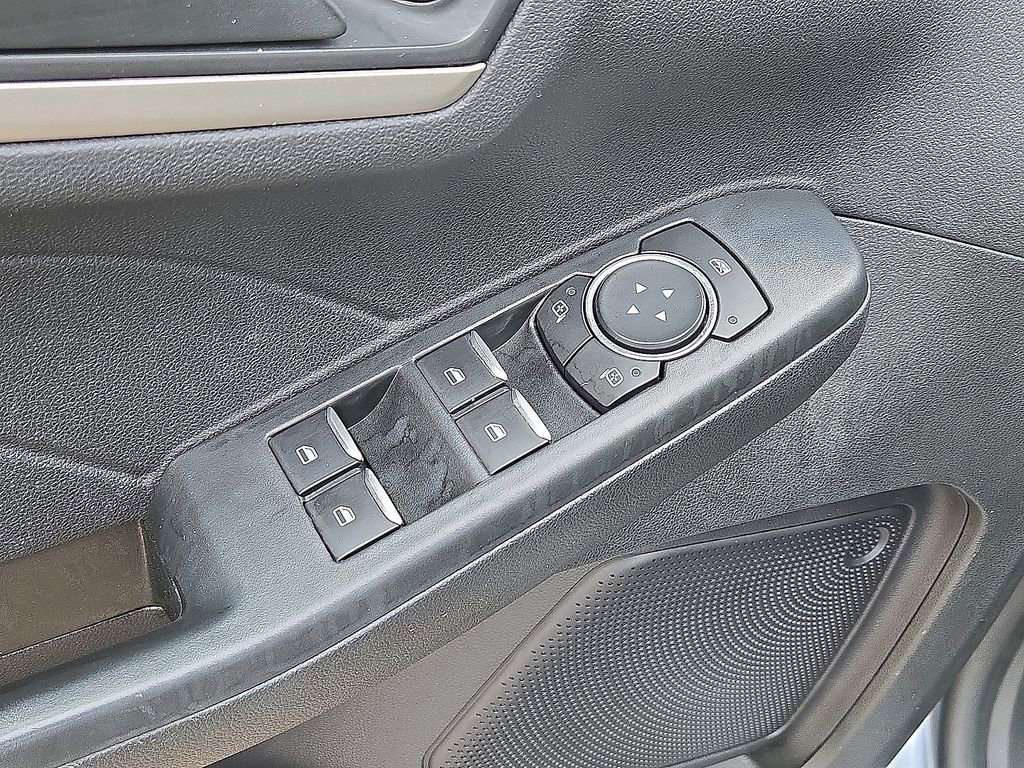 Used 2022 Ford Escape SE w/ Convenience Package FWD image 22