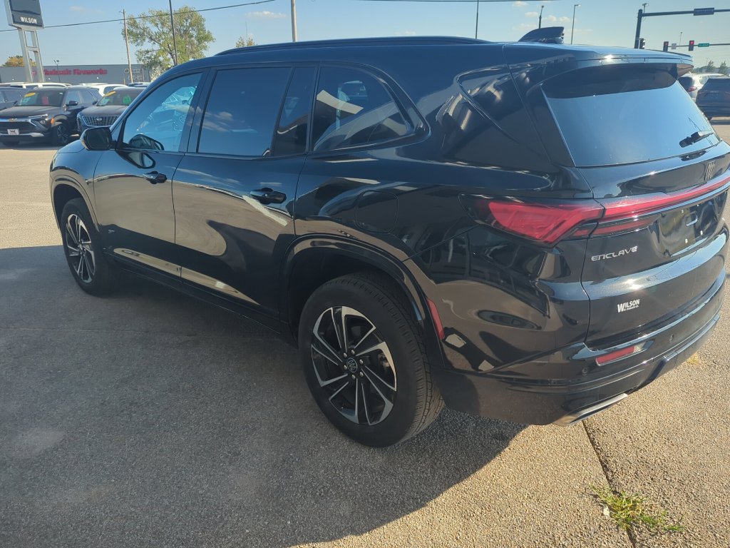 Certified 2026 Buick Enclave Sport Touring FWD image 4
