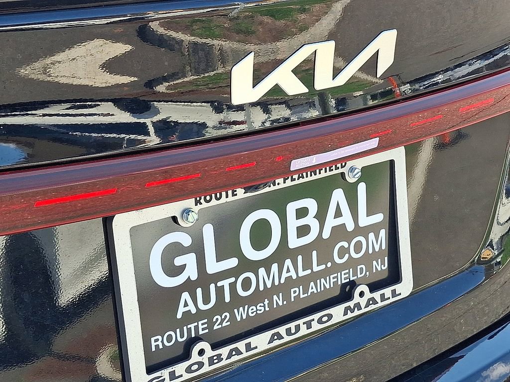 Used 2023 Kia Forte GT-Line image 30