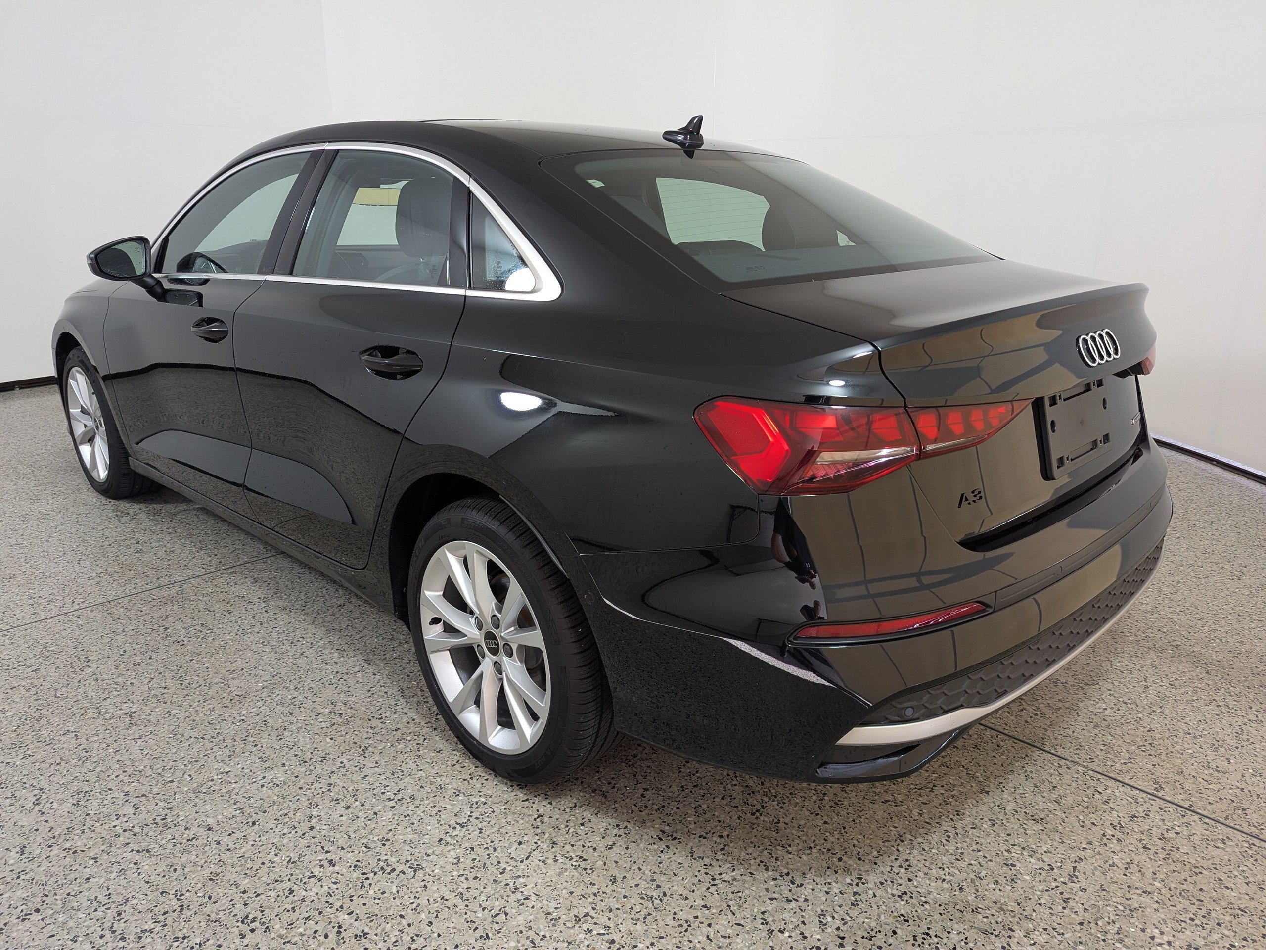 Certified 2025 Audi A3 2.0T Premium w/ Convenience Package AWD/4WD image 5