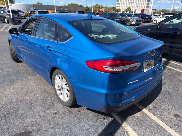 Used 2020 Ford Fusion SE FWD image 4