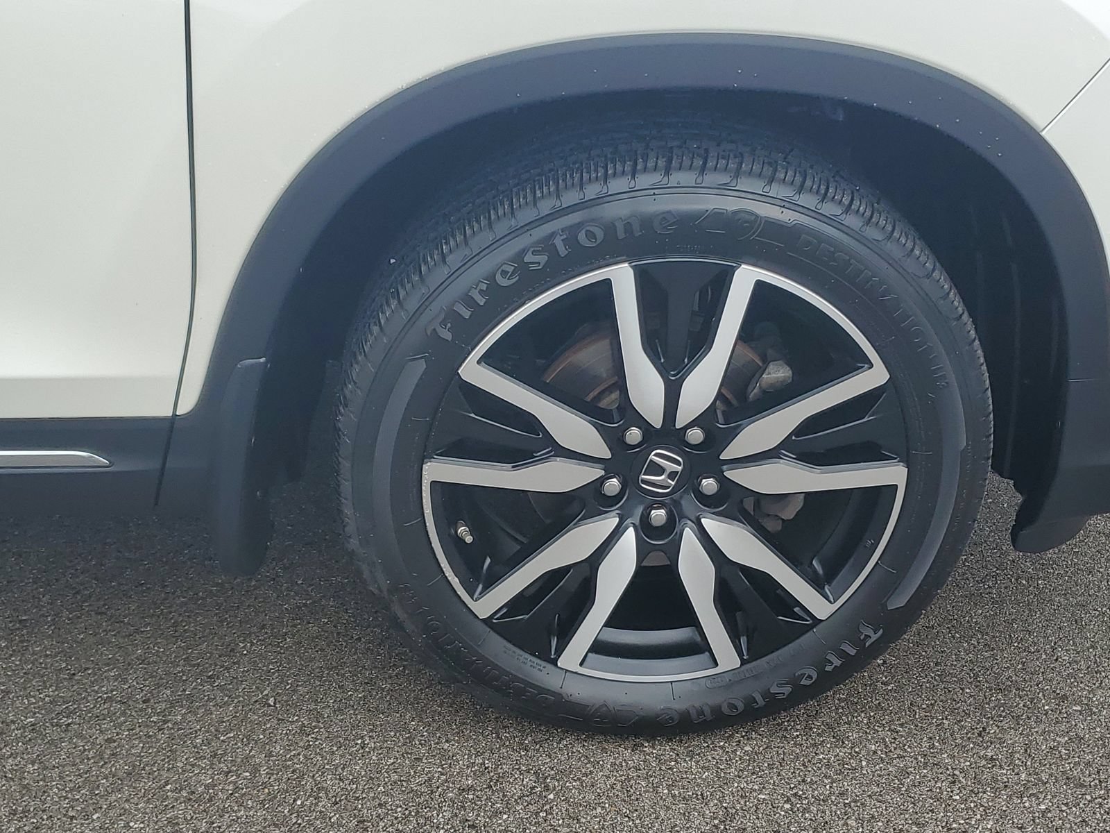Used 2019 Honda Pilot Touring image 6