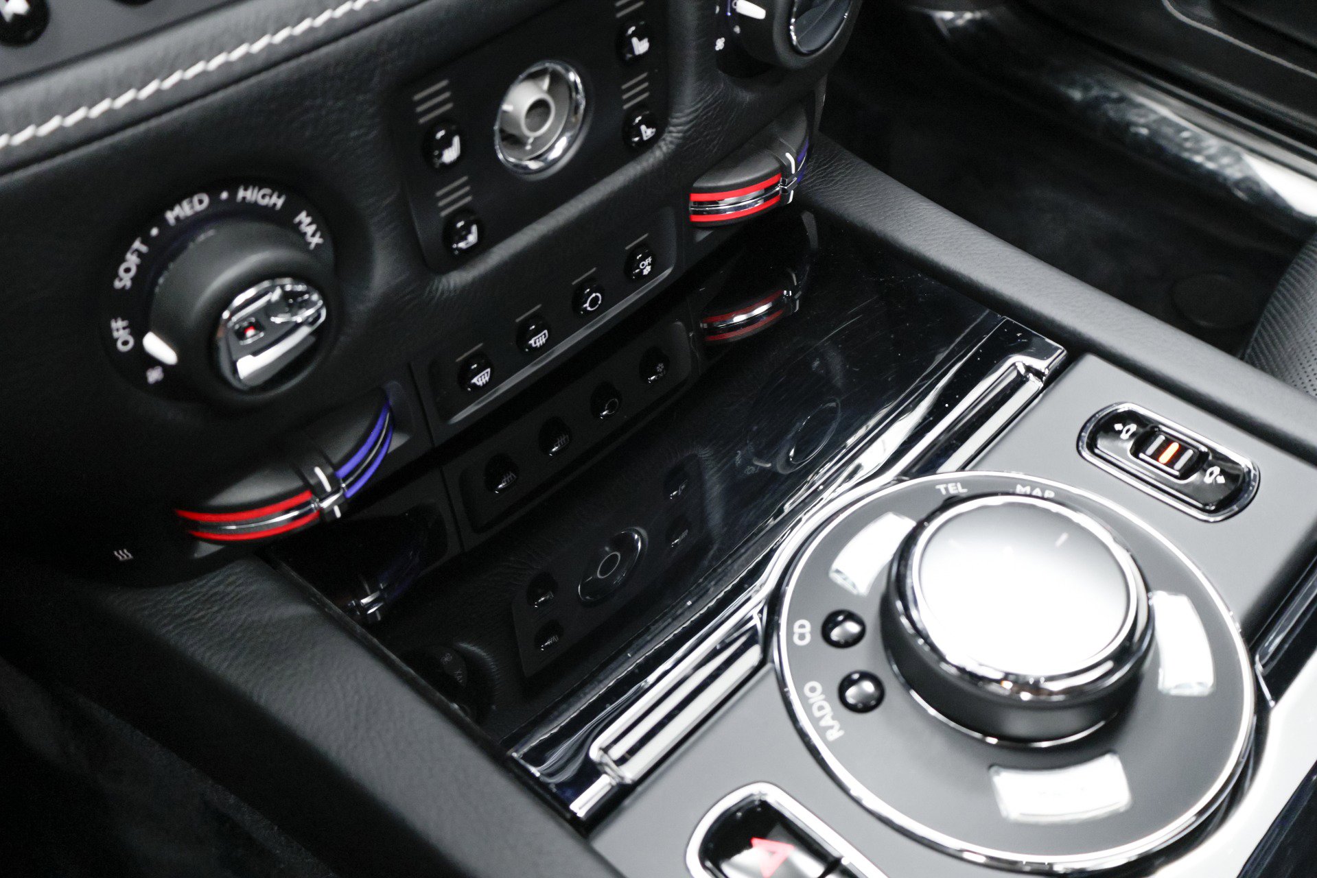 Used 2016 Rolls-Royce Ghost image 47