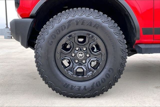 Used 2022 Ford Bronco Wildtrak image 9