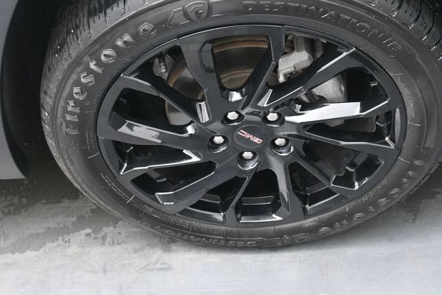 Used 2023 GMC Terrain SLE w/ Driver Convenience Package FWD image 30