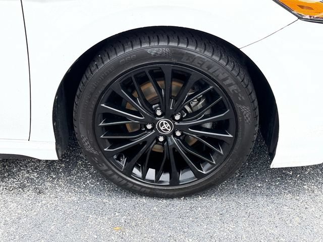 Used 2021 Toyota Camry SE AWD/4WD image 9