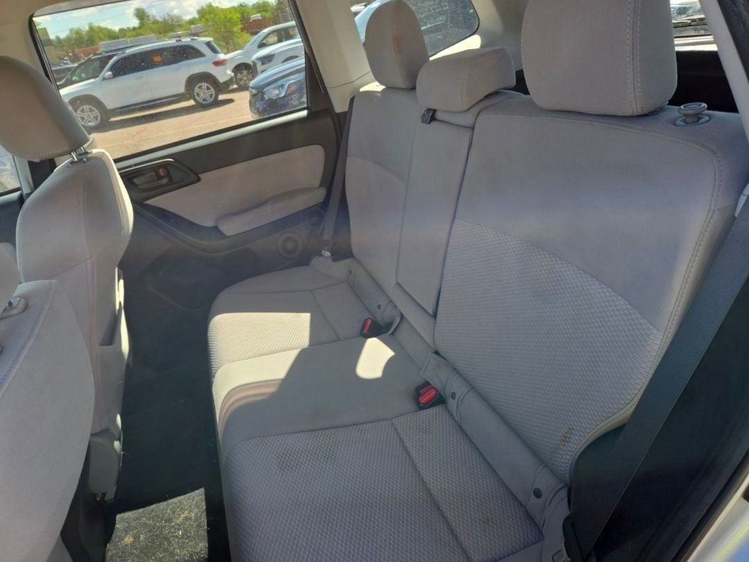 Used 2015 Subaru Forester 2.5i Premium w/ All-Weather Package AWD/4WD image 12