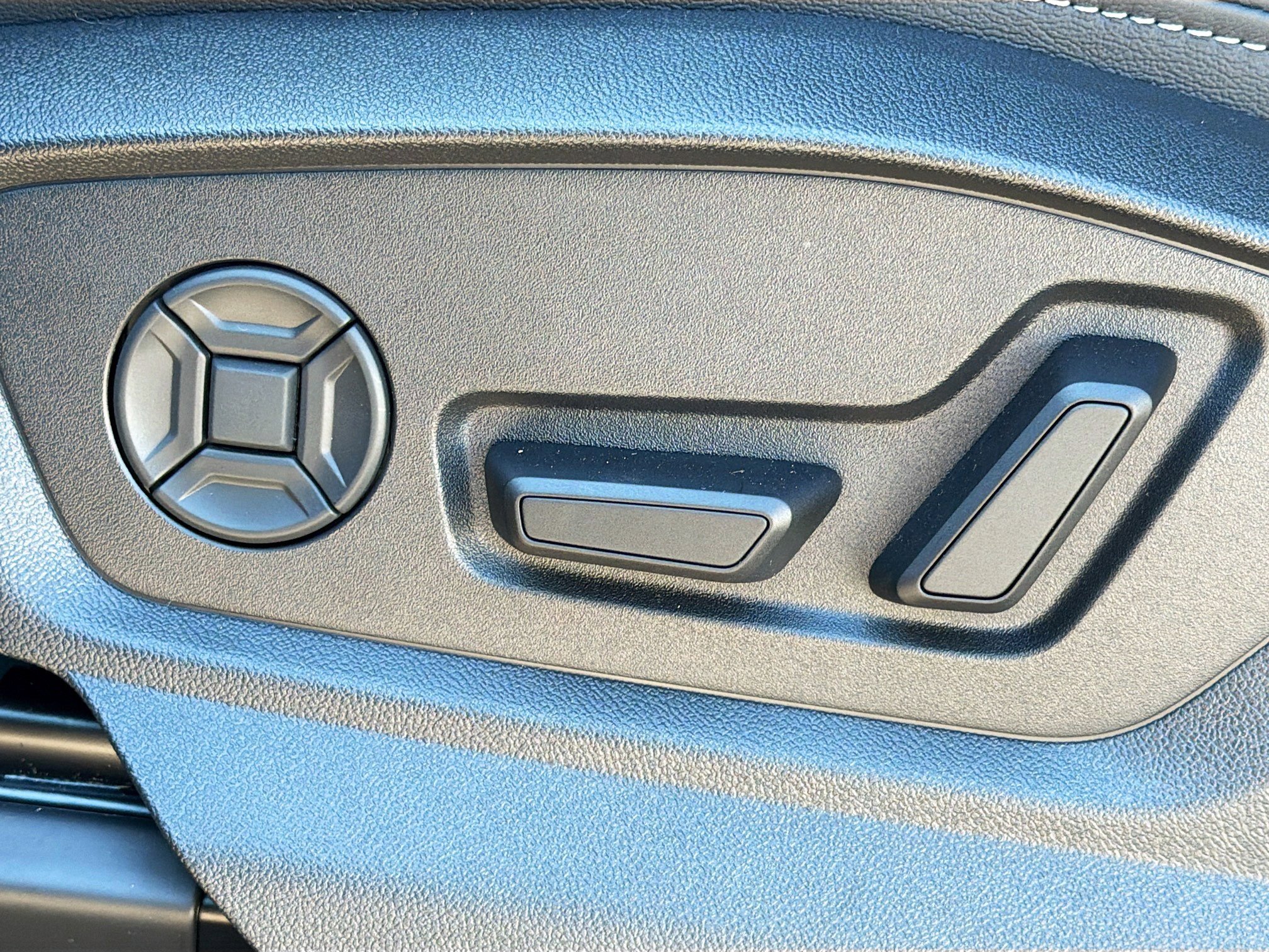 Used 2026 Audi Q8 Premium Plus AWD/4WD image 25