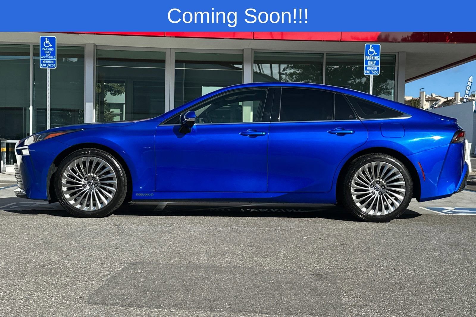 Used 2021 Toyota Mirai RWD image 7