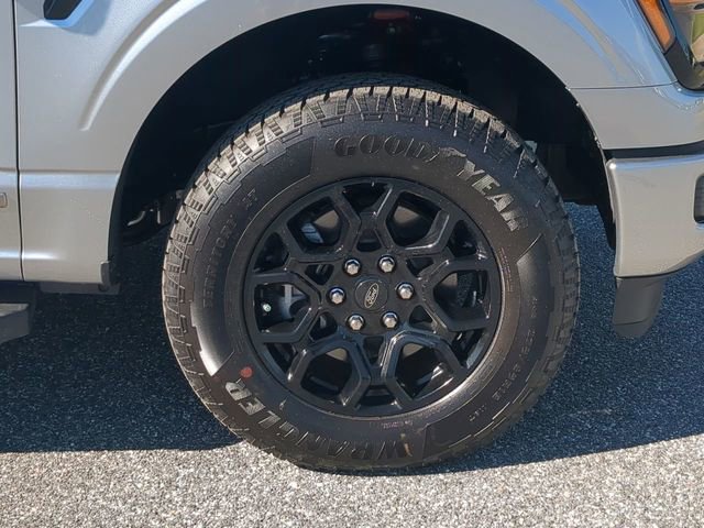 New 2025 Ford F150 XLT w/ Equipment Group 302A MID image 25