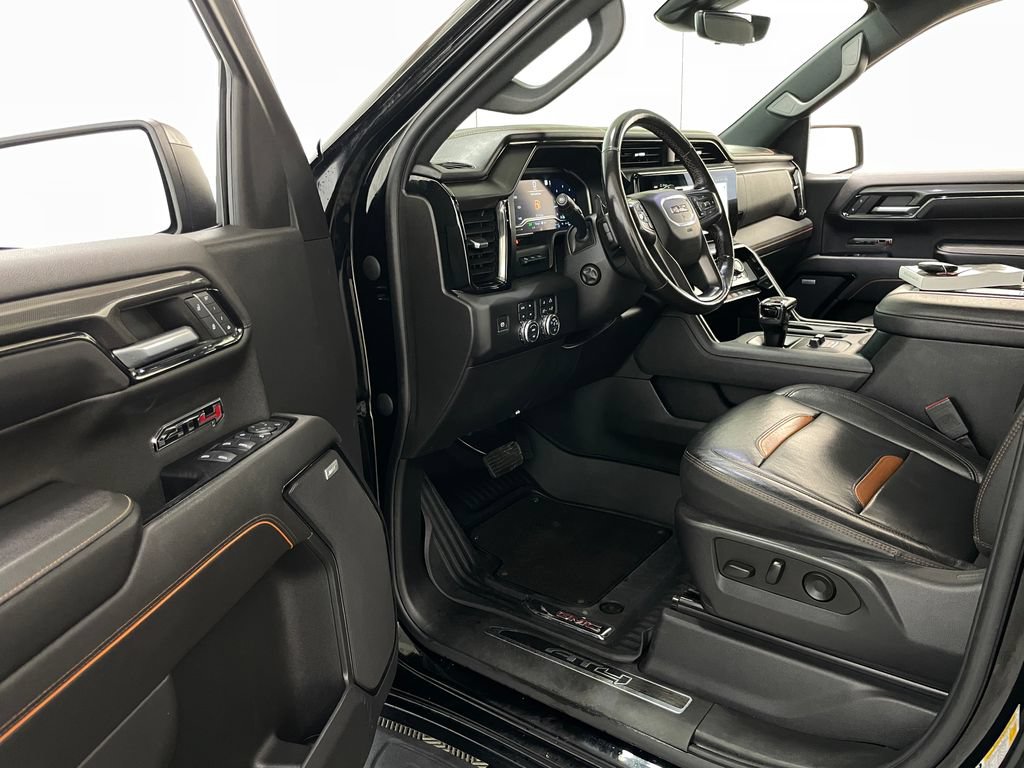 Used 2022 GMC Sierra 1500 AT4 w/ AT4 Premium Package AWD/4WD image 28