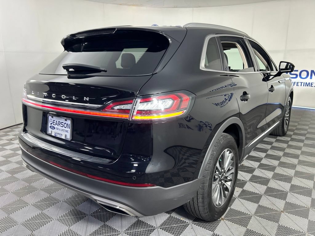 Used 2023 Lincoln Nautilus AWD w/ Premium Package image 5