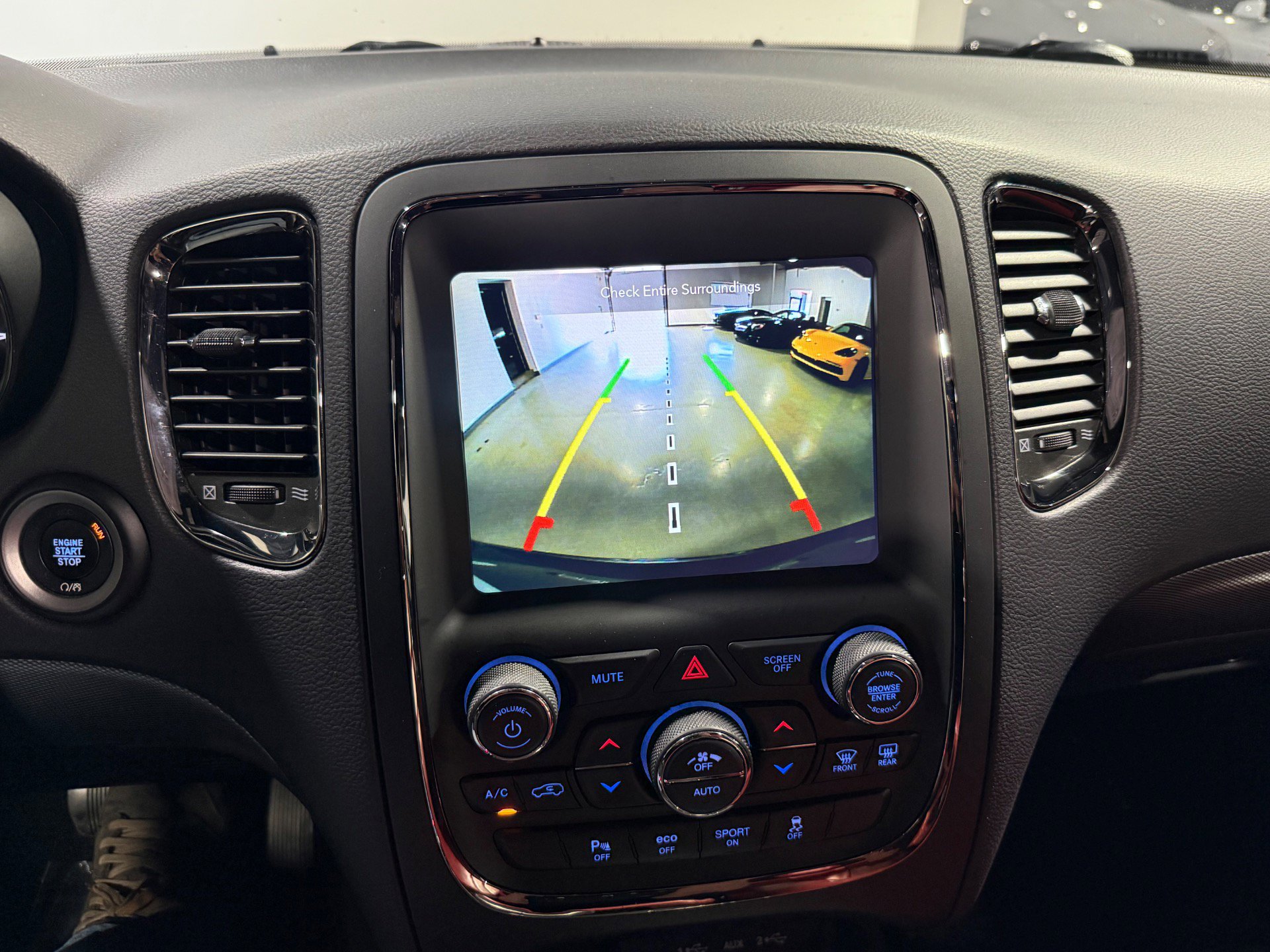 Used 2020 Dodge Durango R/T w/ Blacktop Package AWD/4WD image 31