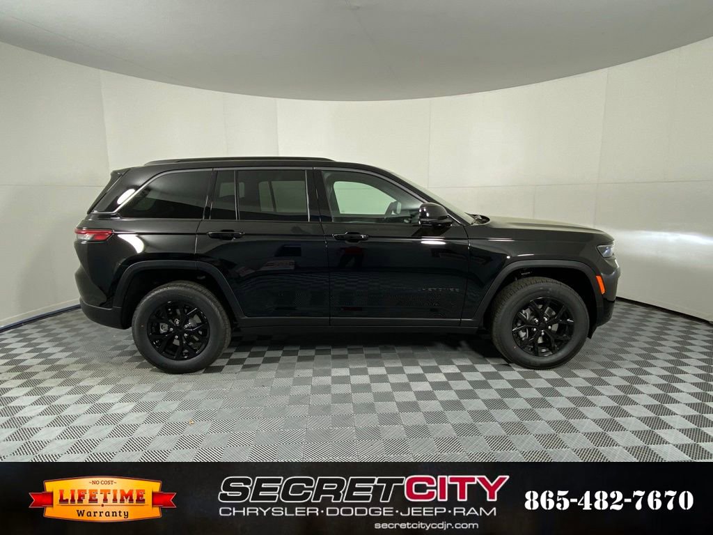 New 2026 Jeep Grand Cherokee Altitude image 8