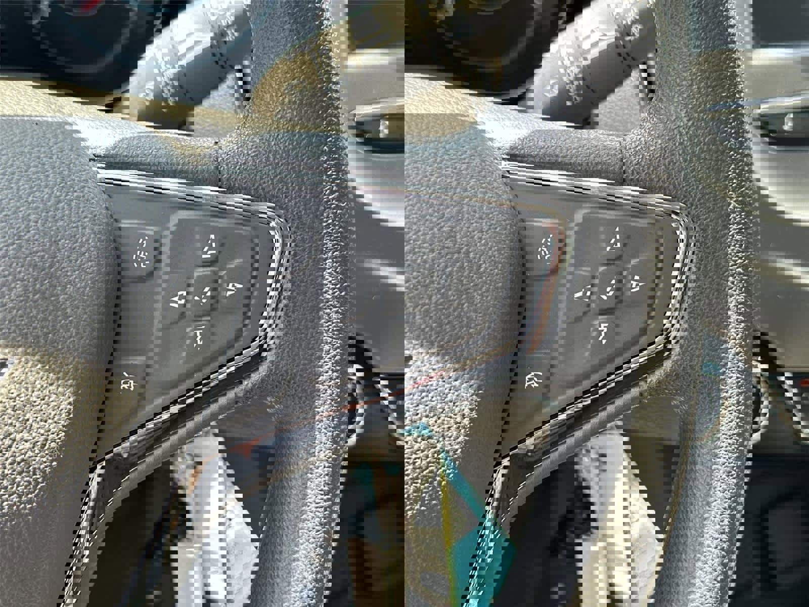 Used 2017 Chevrolet Cruze LT image 23