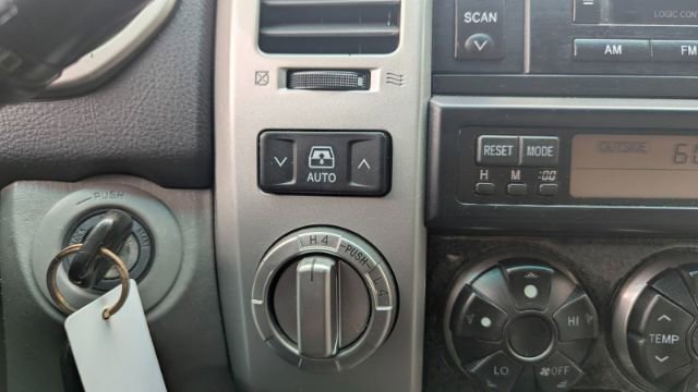 Used 2004 Toyota 4Runner Limited image 36