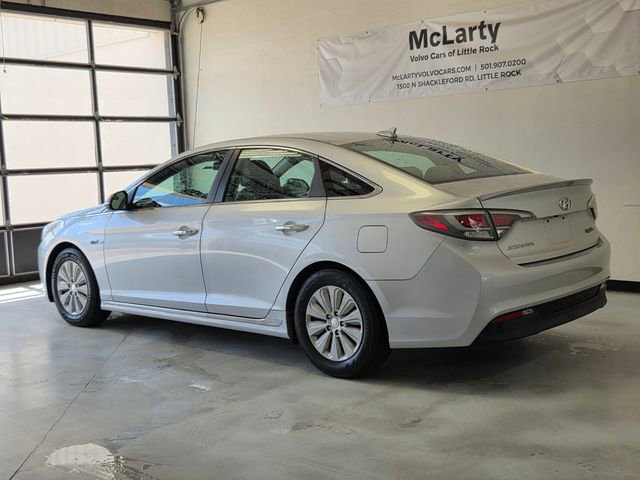 Used 2016 Hyundai Sonata SE image 3