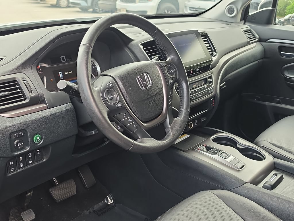 Used 2023 Honda Ridgeline RTL-E image 10