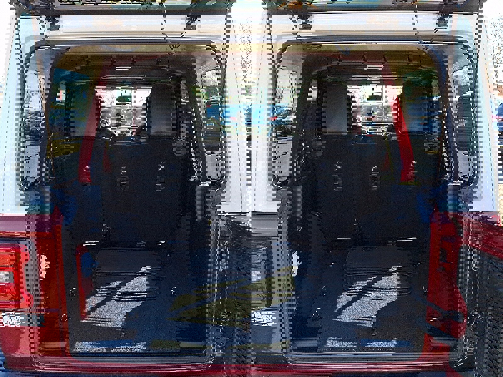 Used 2021 Jeep Wrangler Islander image 28