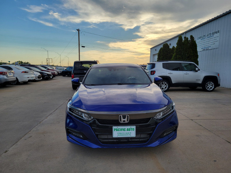 Used 2020 Honda Accord Sport image 2