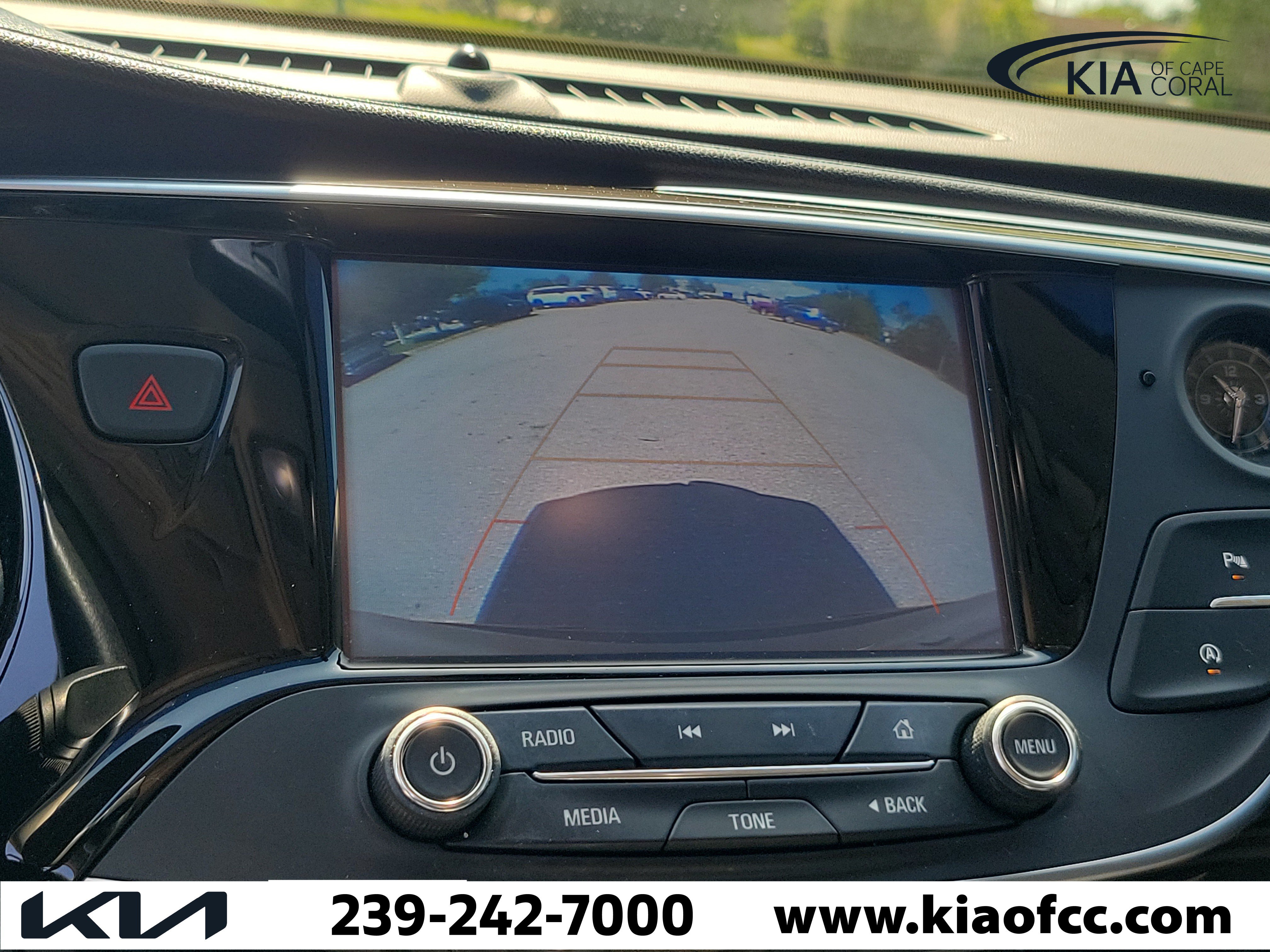 Used 2020 Buick Envision Essence FWD image 28