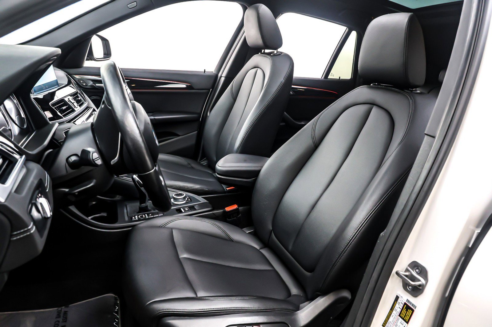 Used 2020 BMW X1 sDrive28i w/ Convenience Package image 17