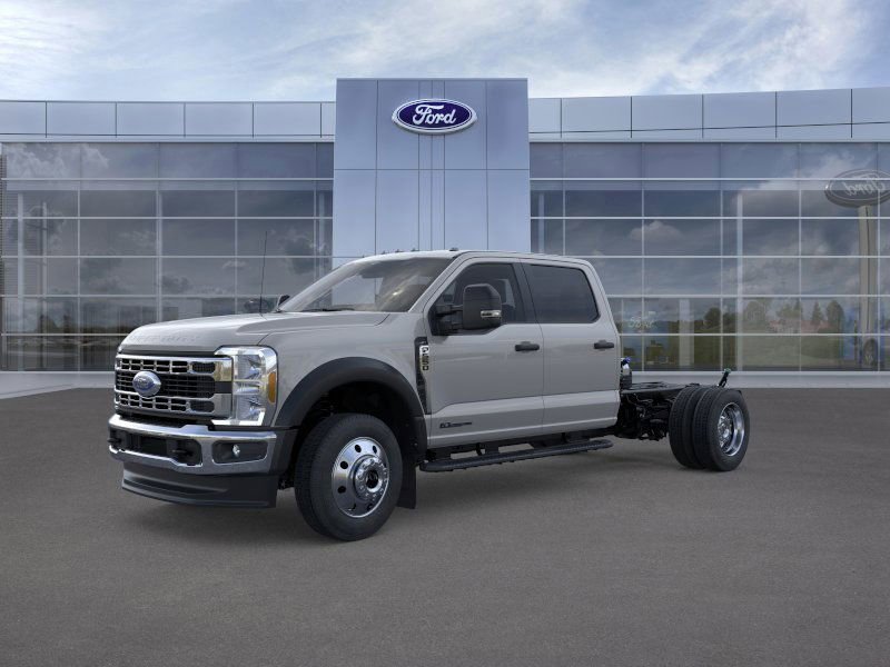 New 2025 Ford F550 4x4 Crew Cab w/ XLT Value Package