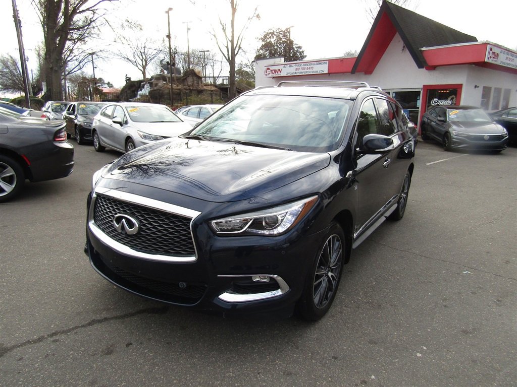 Used 2017 INFINITI QX60 Luxe w/ Deluxe Technology Package