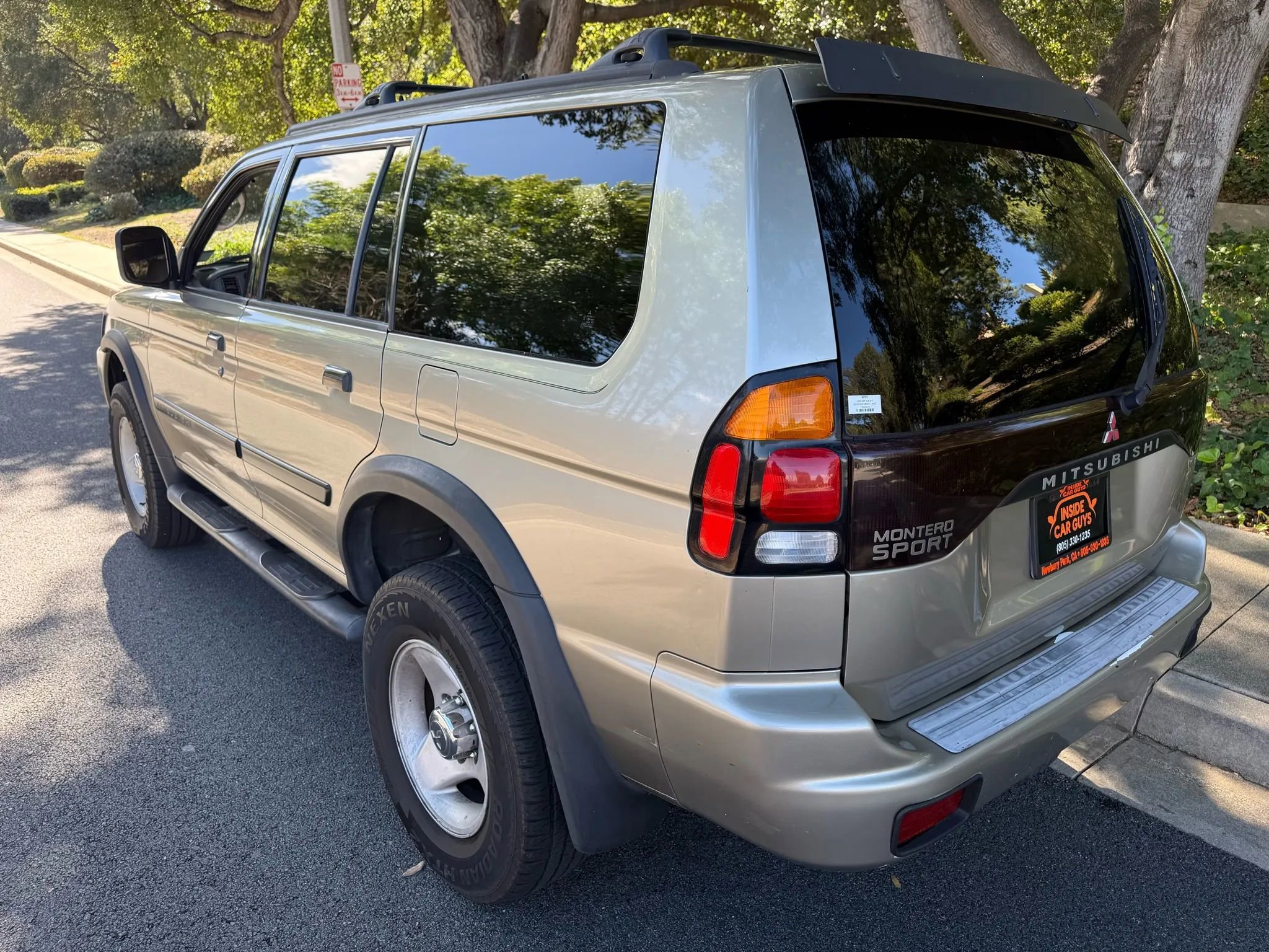 Used 2000 Mitsubishi Montero Sport XLS AWD/4WD image 3