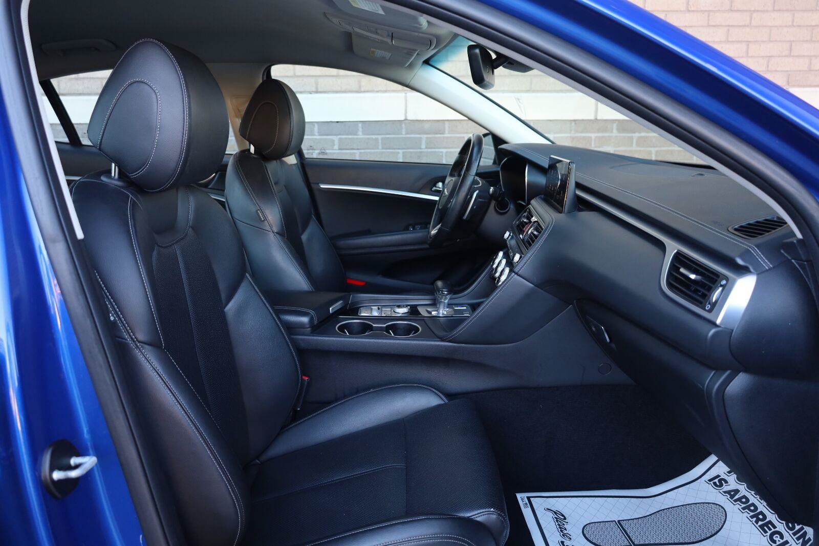 Used 2022 Genesis G70 2.0T RWD image 26