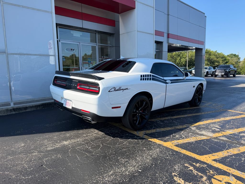 Used 2016 Dodge Challenger R/T Plus RWD image 5