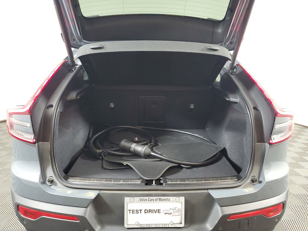 Used 2023 Volvo C40 P8 Recharge Plus image 11
