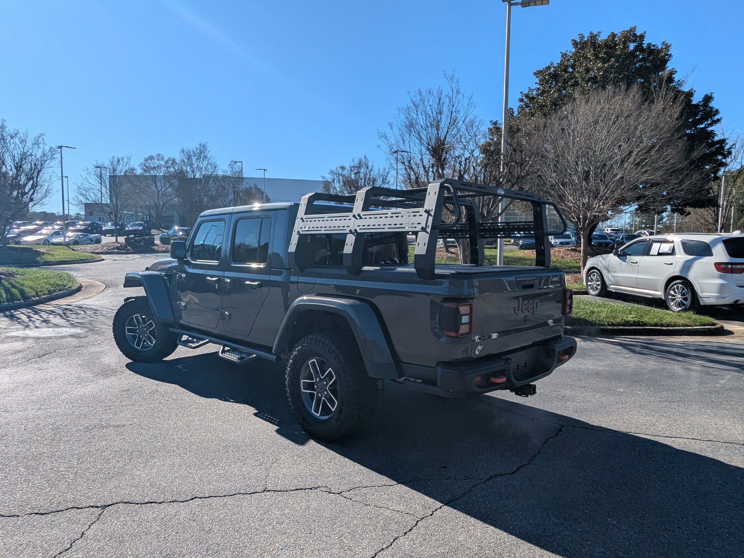 Certified 2024 Jeep Gladiator Mojave image 7