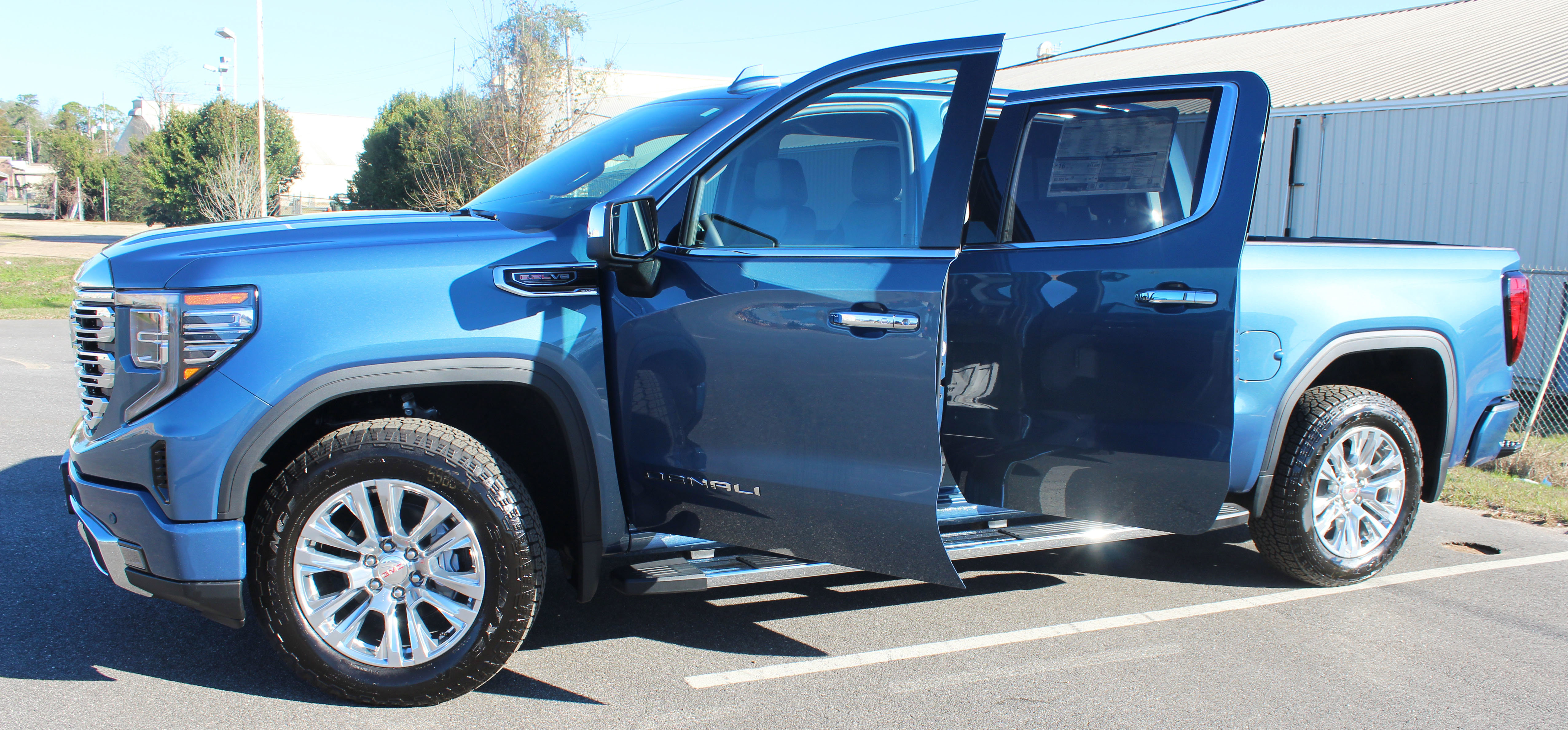 New 2026 GMC Sierra 1500 Denali w/ Technology Package image 4